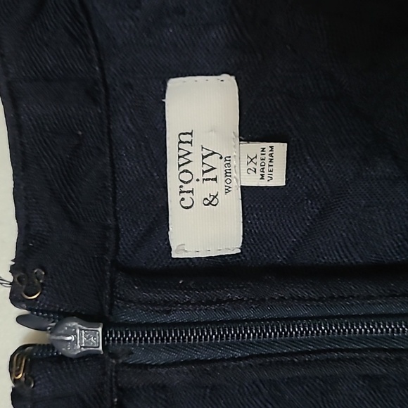 Crown & Ivy women's textured navy blue sleeveless dress size 2X - Picture 4 of 6